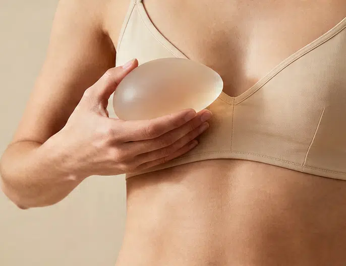 Idées reçus implants mammaires | MIB Center Paris